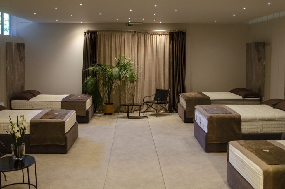 showroom somaschini lane con letti e materassi
